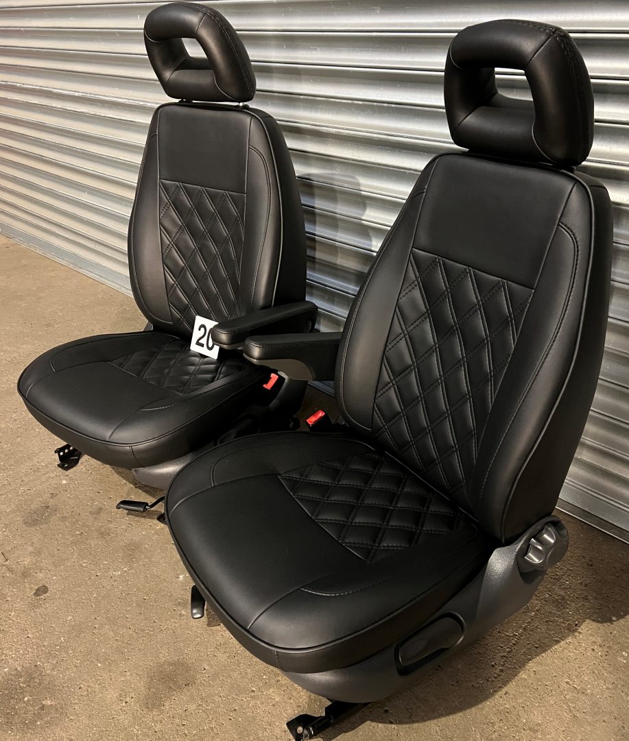 pair of single swivel captain seats