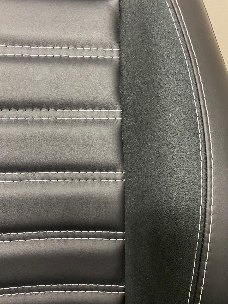 Pair of MK2 Replacement Captain Swivel Seats (22)