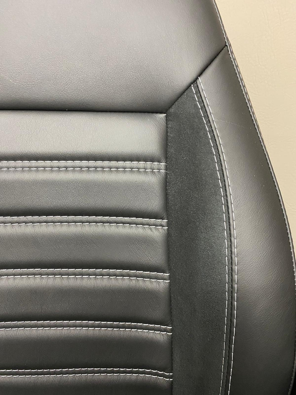 Pair of MK2 Replacement Captain Swivel Seats (44)