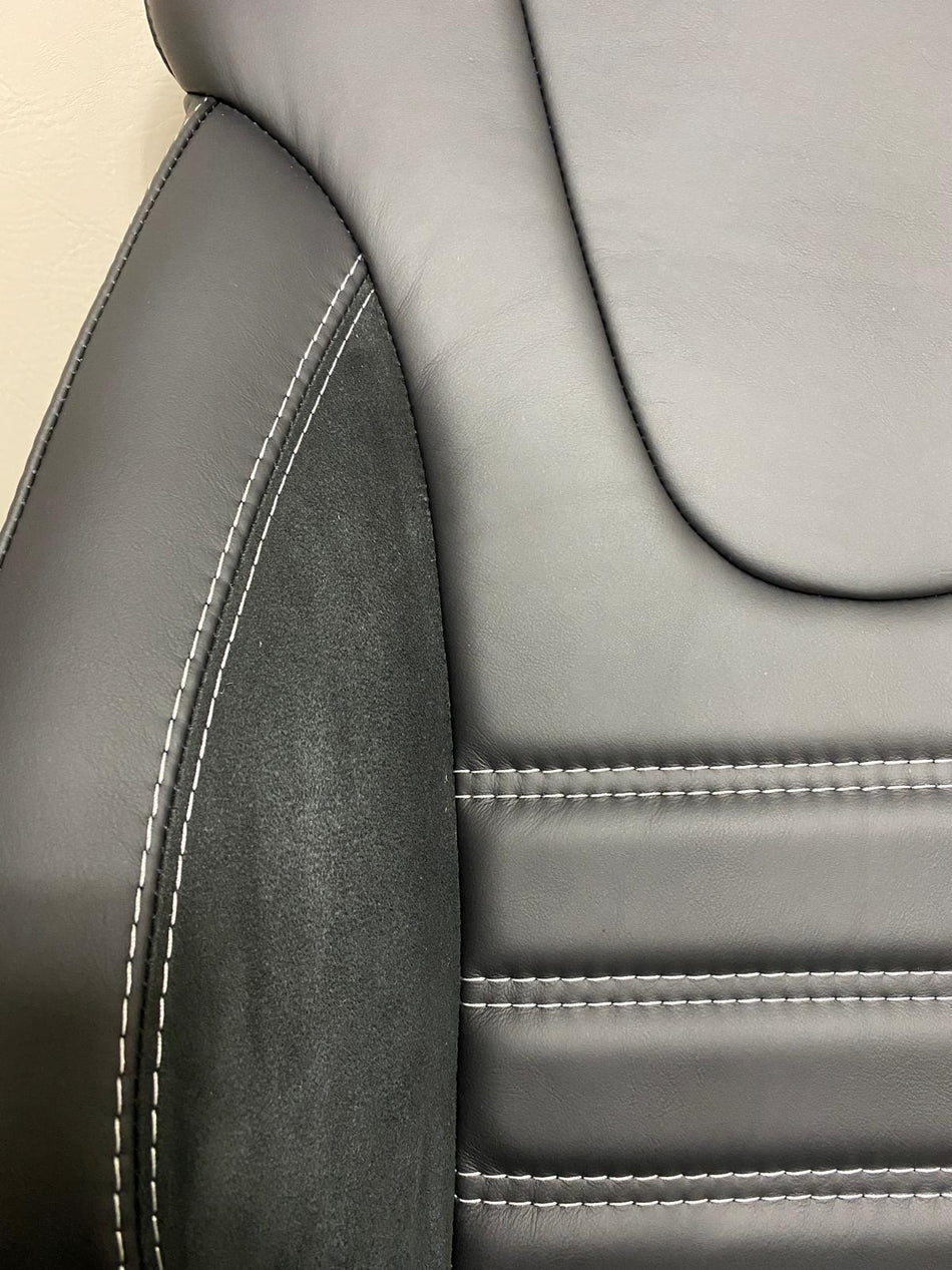 Pair of MK4 Replacement Captain Swivel Seats (24)