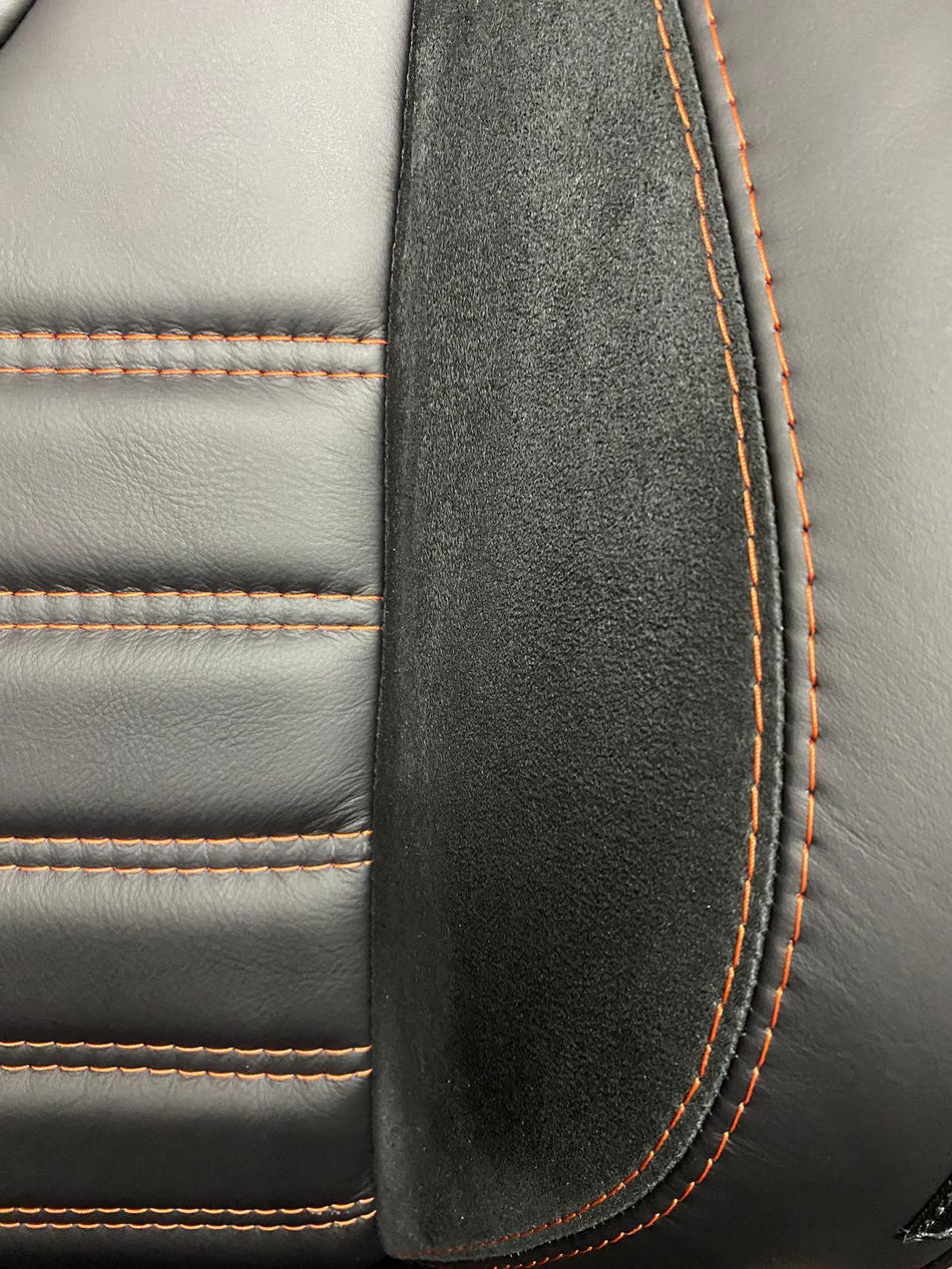 Pair of MK4 Replacement Captain Swivel Seats (43)