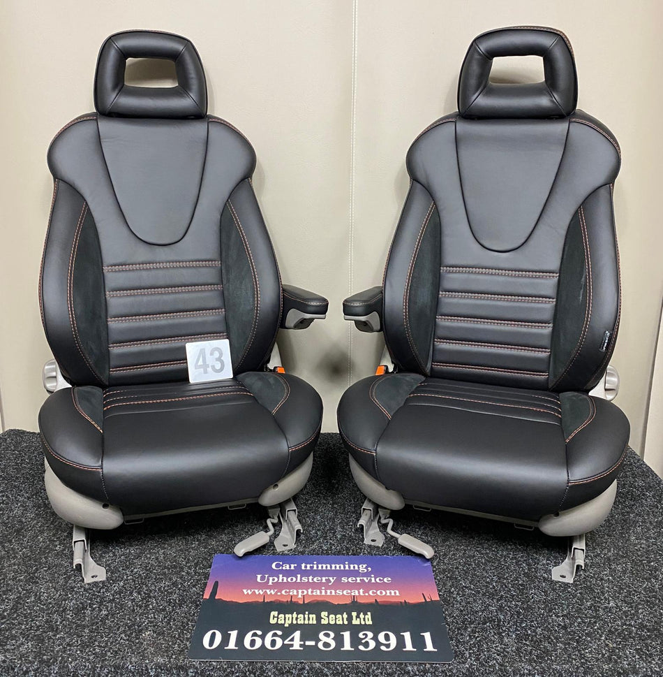 Pair of MK4 Replacement Captain Swivel Seats (43)